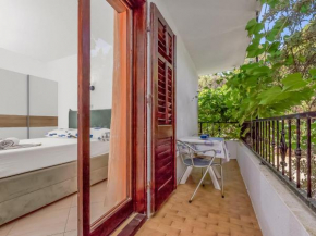 Apartment Rubin-12 by Interhome